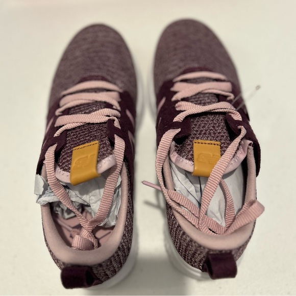 New Balance Maroon and Pink Athletic Shoes - Picture 2 of 6